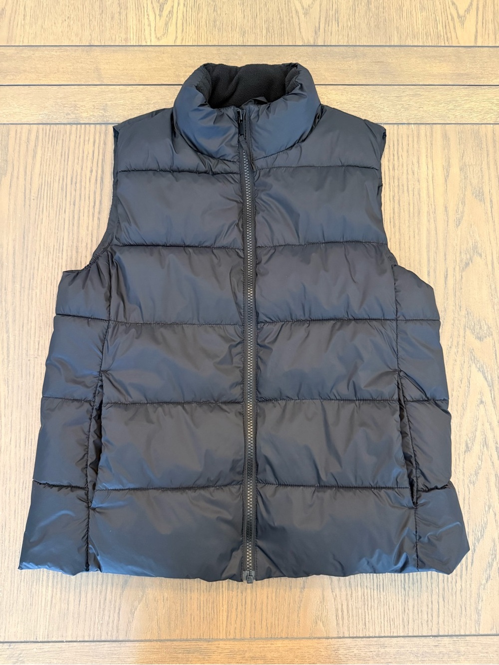 GAP Women’s Black Quilted Puffer Vest